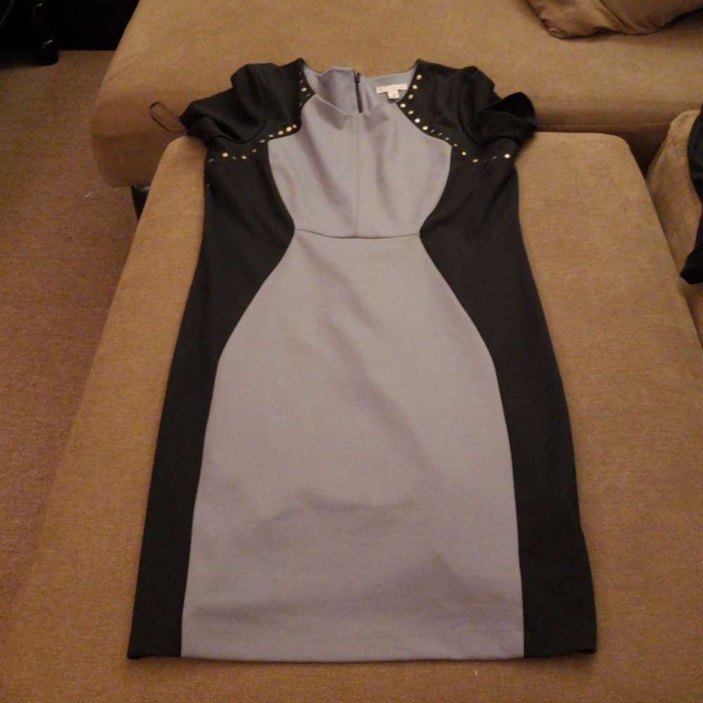 Dress BarnGrey/Black color block dress. Size 16